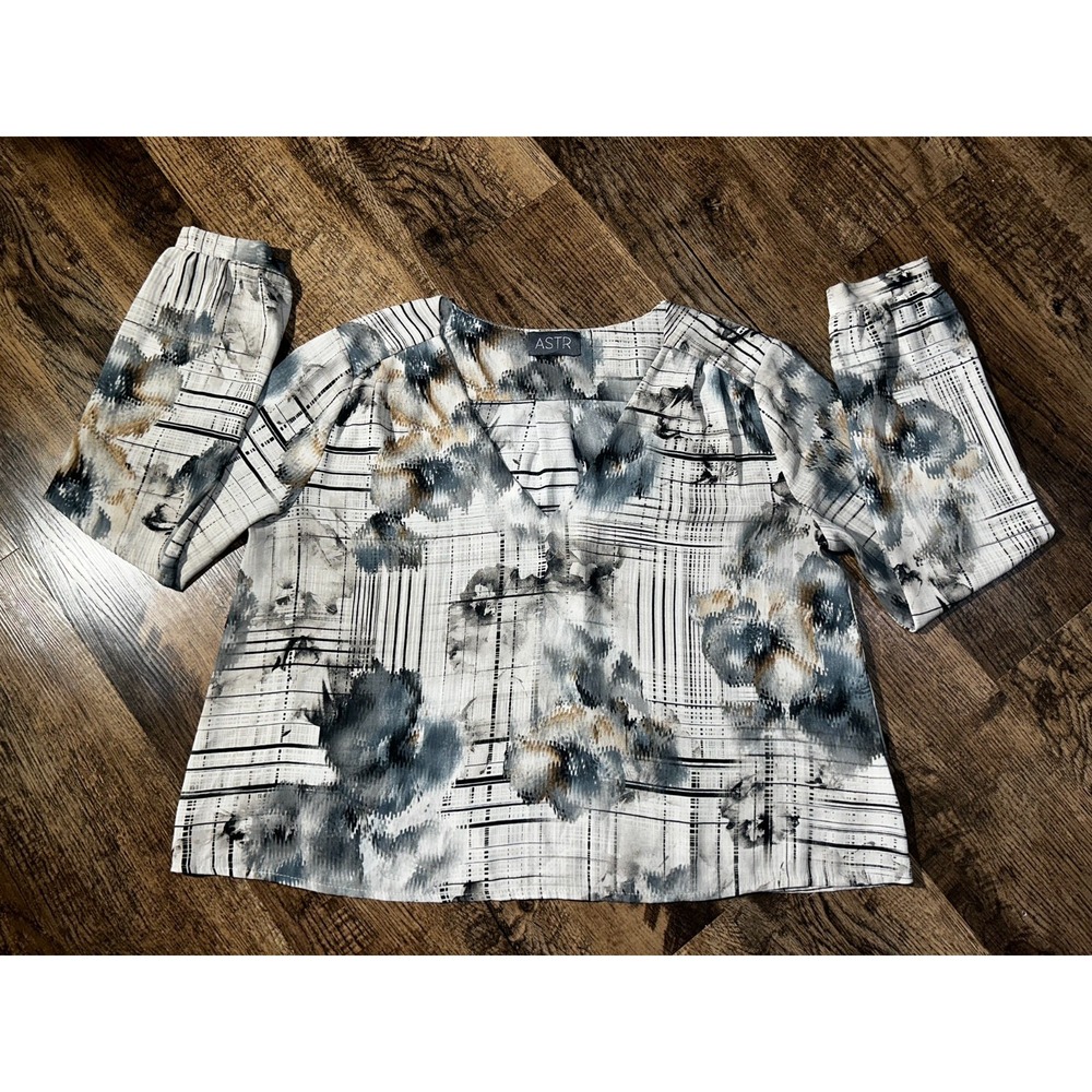 Astr Blouse Top Womens High Watercolor Plaid Floral V Neck Long Sleeve‎ Pullover